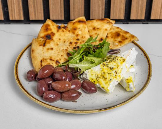 Feta Cheese & Kalamata Olives Plate