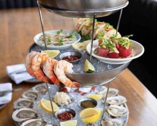 Double Seafood Tower (2 people)