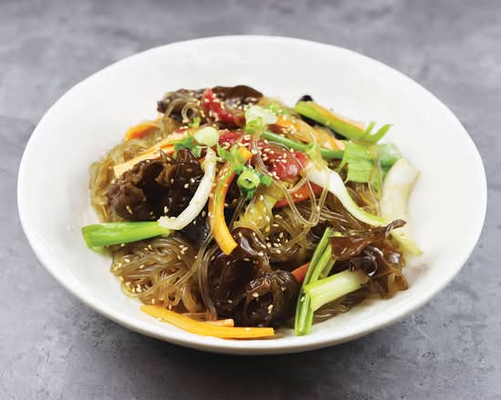 Stir-fried Sweet Potato Noodles (잡채)