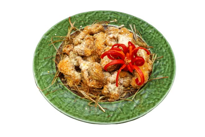 A5 Crispy Salted Fried Chicken / Ga Rang Muoi