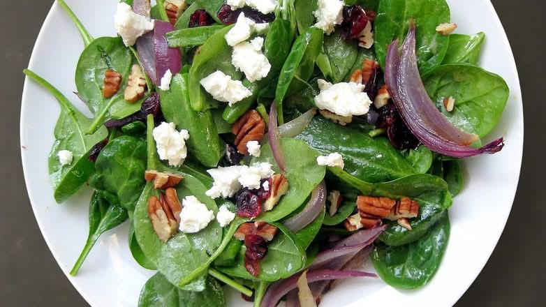 Spinach and Goats Cheese Salad