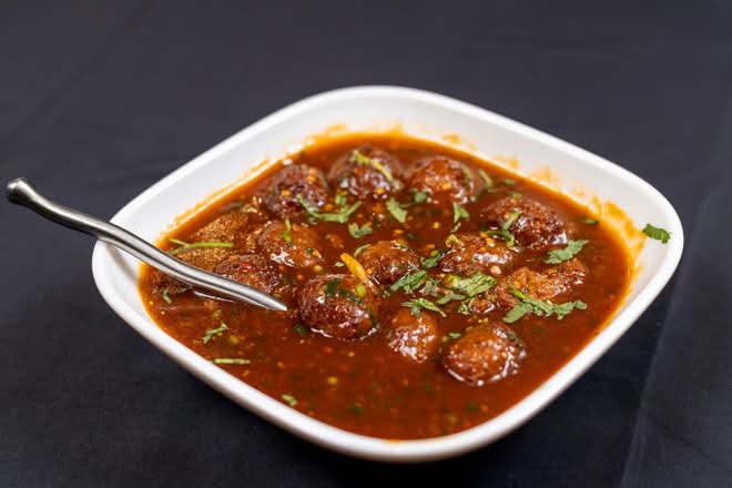 Veg Manchurian (Pakora Style)