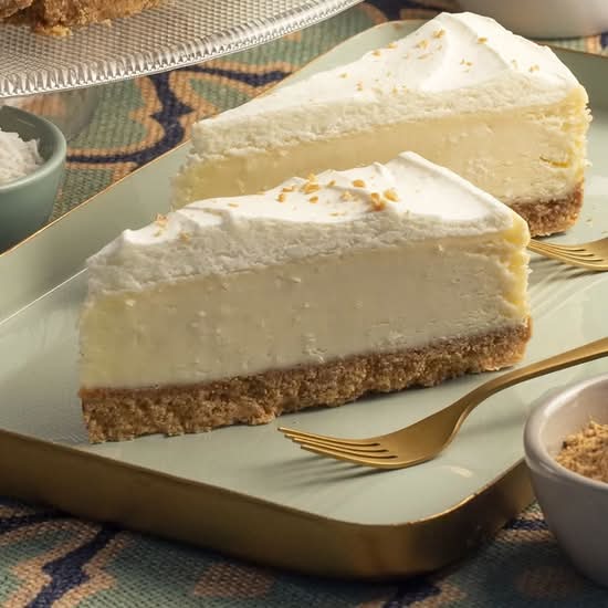 Coconut Cream Pie Cheesecake