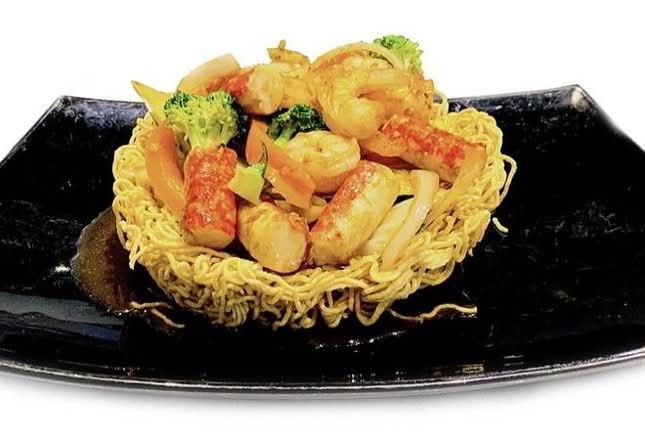 Mì Xào Giòn Đồ Biển