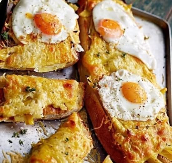 PIZZA CROQUE GALLOIS  (WELSH)  / HAM-CHEDDAR-EGG POACHED-MUSTARD ON CIABATTA BREAD