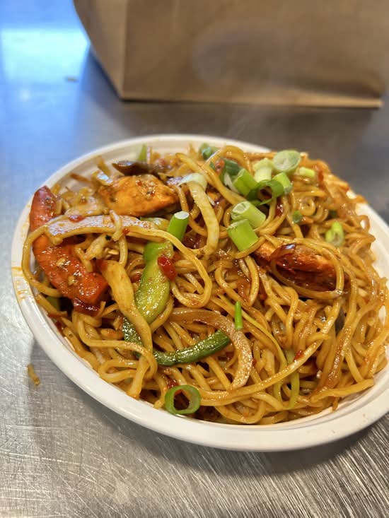 Chicken Hakka Noodles