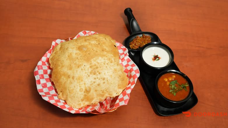 Channa Bhatura