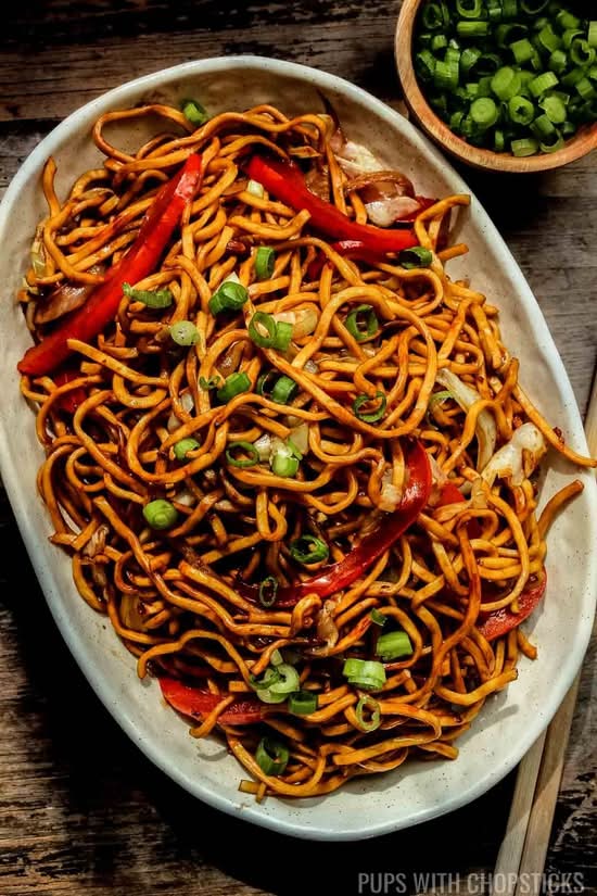 Veg. Hakka Noodles