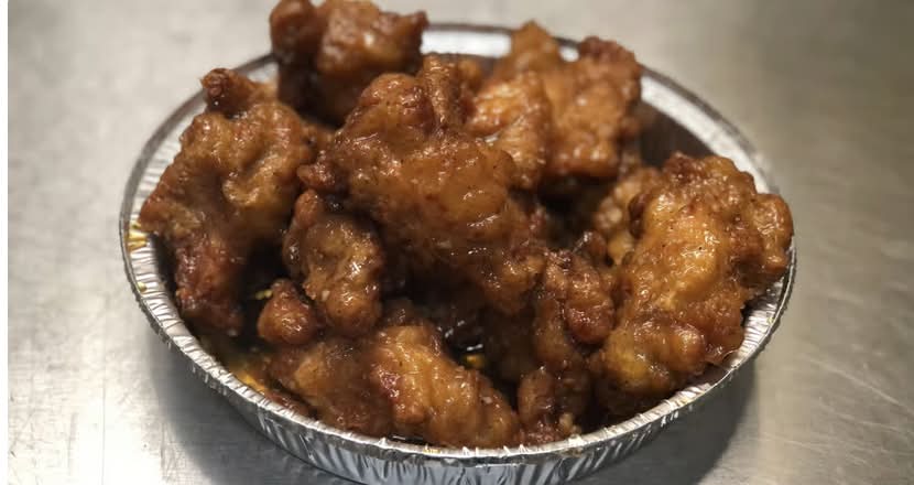 G9. Honey Garlic Chicken Wings