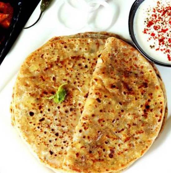 Aloo Paratha Plate