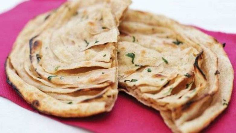 Lachha Paratha Plate
