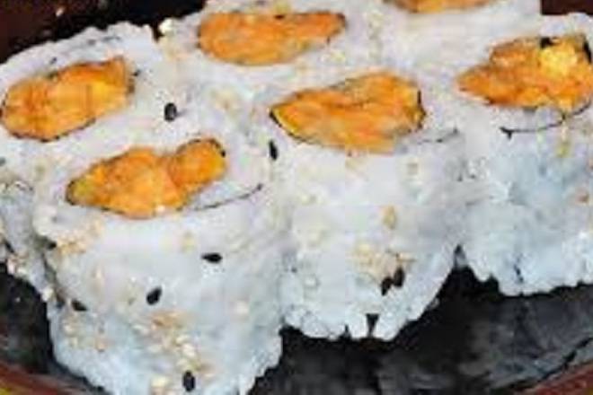 Sweet Potato Tempura Roll (6 pcs)
