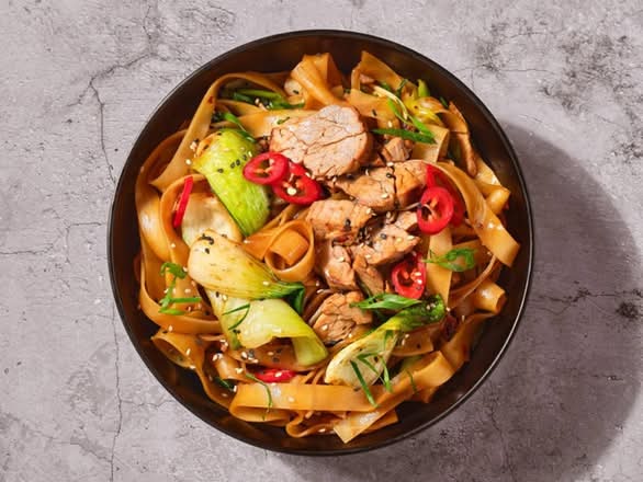 DRUNKEN NOODLES