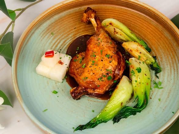 Sous Vide Teochew-Style Braised Duck Leg