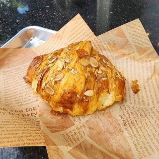 Almond Croissant