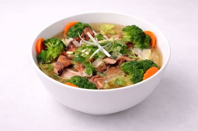 Phở Gà Rau (Soupe Tonkinoise au Poulet Legumes)