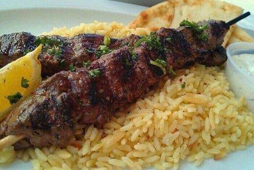 Assiette de souvlaki au porc / Pork Souvlaki Plate