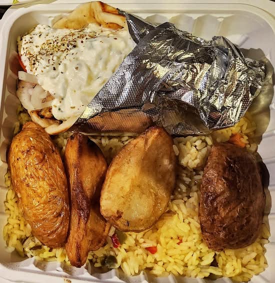 Assiette de pita au poulet / Chicken Pita Plate