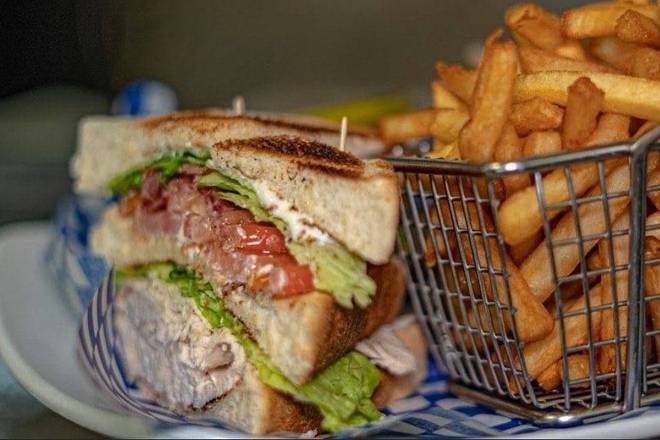 Club sandwich à la viande blanche / White Meat Sandwich Club