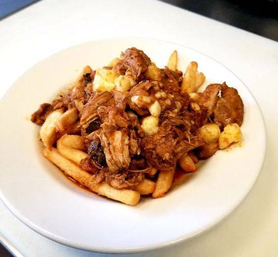 Curry Chicken poutine