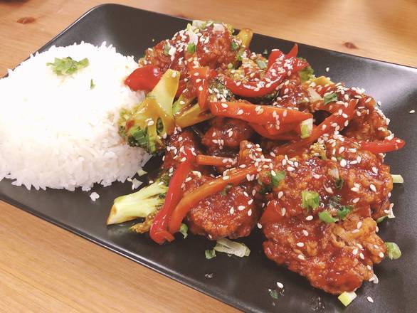 Chicken General Tso on Rice ( Gà Chiên Xào Sốt General Tso)