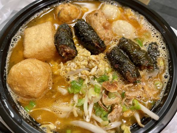 CRAB UDON NOODLE SOUP | Bánh canh cua ( CHẢ CÁ, CHẢ LÁ LỐT)