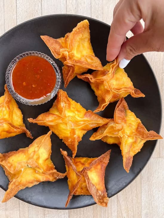 Crab rangoon 7pcs/ 7 hoành thánh cua chiên giòn