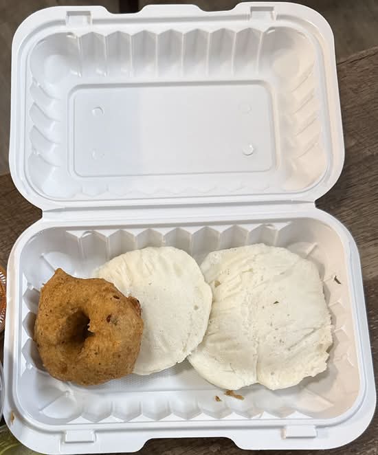2 Idly  and 1 Vada Combo