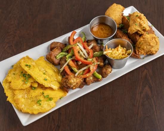 Fritay Full Griot / Banane Plantain (6) / Acras (3) / Marinades (3)
