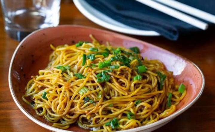 LO MEIN