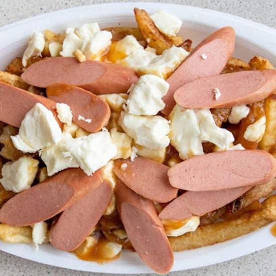 Poutine saucisse / Sausage Poutine