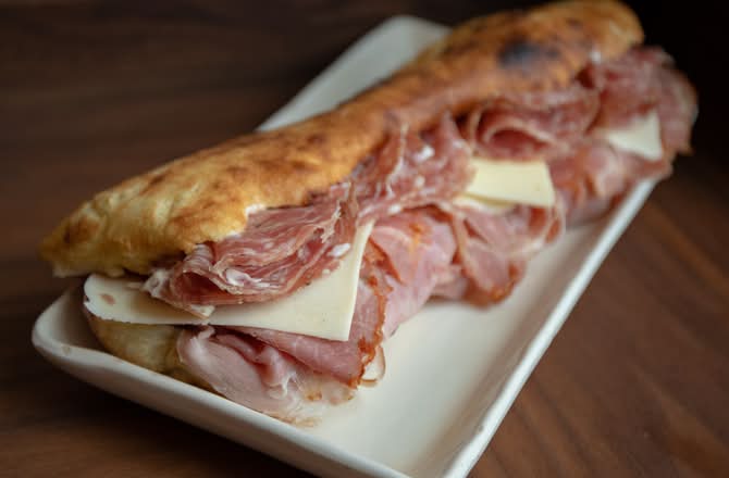Italian Panuozzo