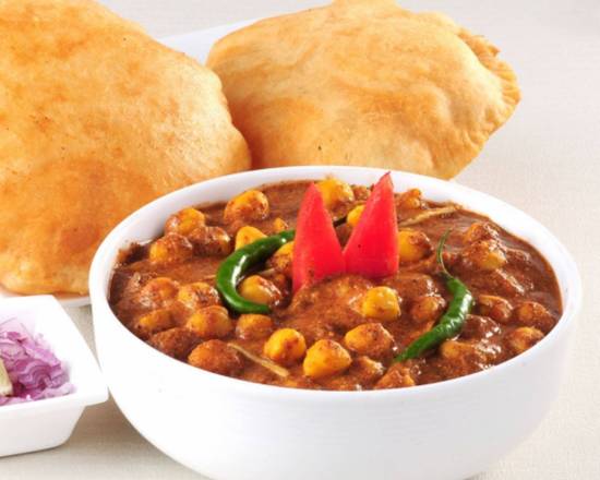 Chana Bhatura