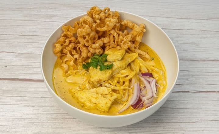 M3. Northern Thai Curry Noodles