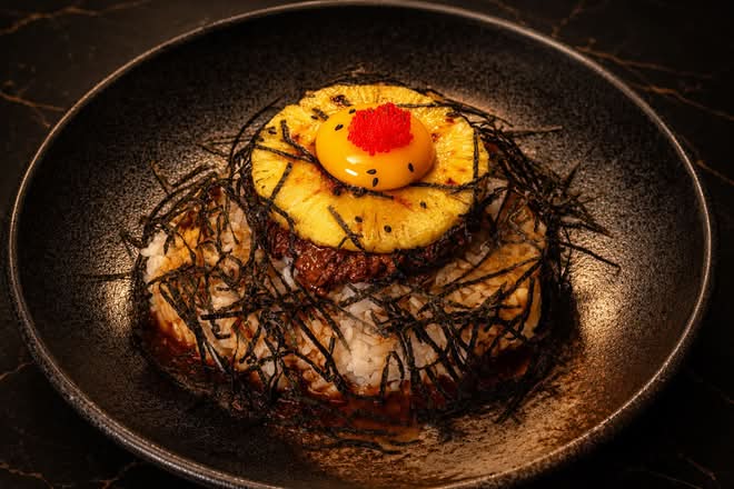 Caramelized Pineapple Beef Rice Bowl