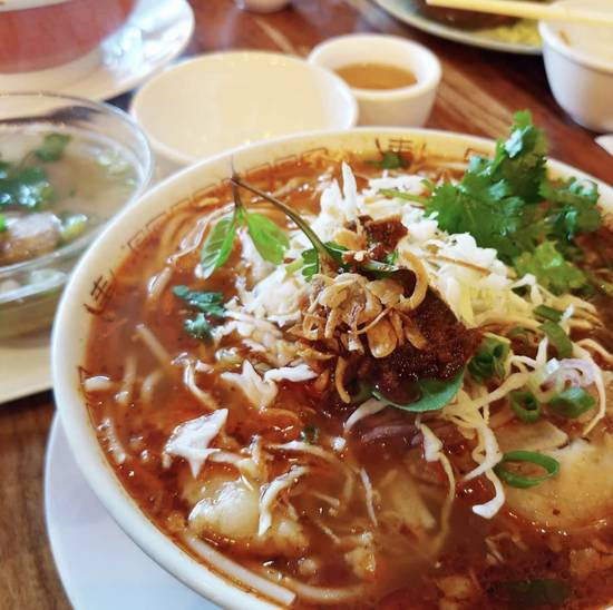Spicy Beef and Ham Noodle Soup