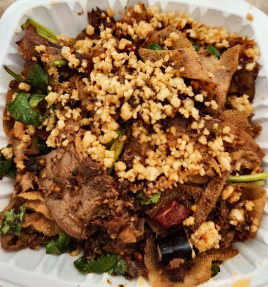 216. Cold Tossed Thinly Sliced Beef Brisket, Beef Liver, and Pigs Tongue in Sichuan style 夫妻肺片