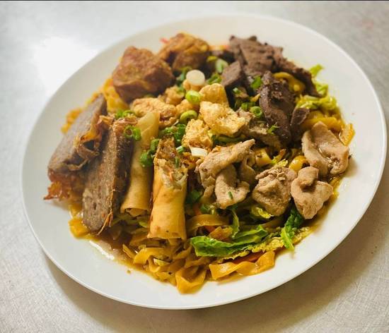 Pancit Guisado Loaded