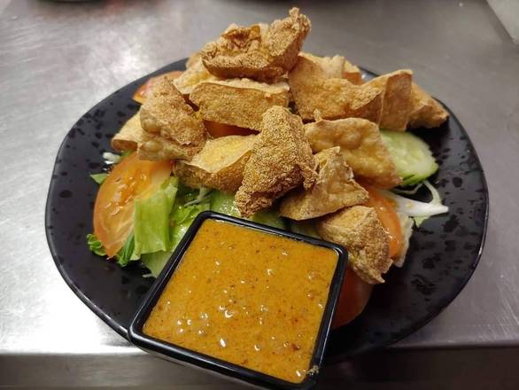 10. Thai Crispy Tofu Salad