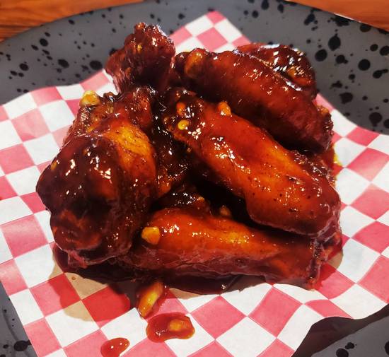 8. Chicken Wings (10 Pieces)