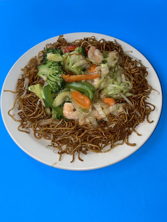 Nouilles Sautées Aux Légumes (Végétarien)/ 13 Pan-Fried Noodles with Vegetables (No Meat)