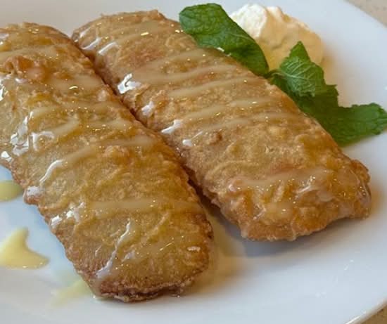 D16. Golden Fried Banana Fritters