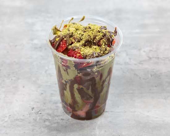 Dubai Chocolate Strawberry Cup
