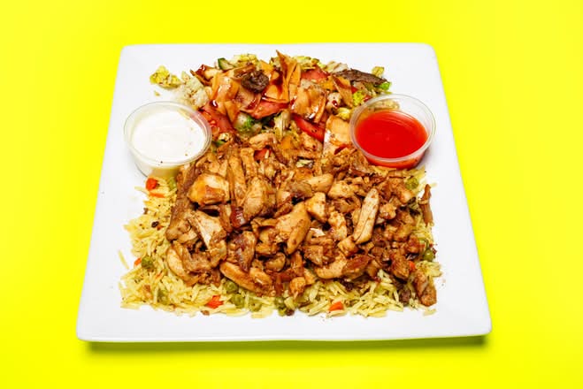 Hummus plate with Shawarma on Top
