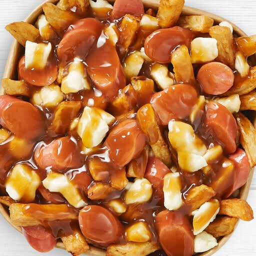 Poutine saucisse / Sausage poutine