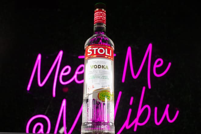 Stoli