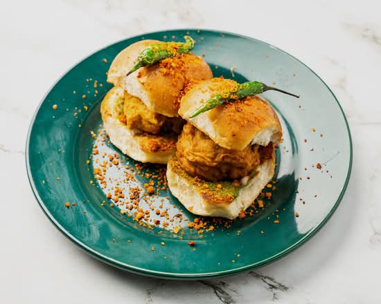 Vada Pav (2 pcs)