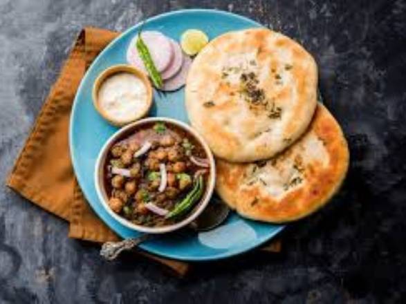 Delhi-Style Chana Kulcha
