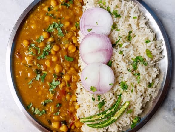 Chana Masala Rice Bowl
