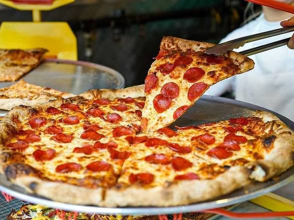 2 Grandes Pizzas / 2 Large Pizzas